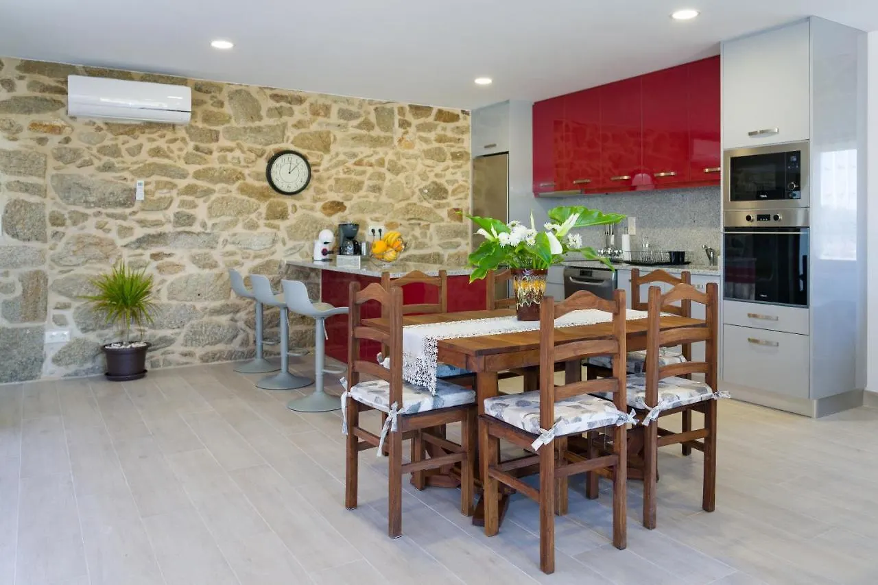 Casa Das Eiras Paderne  Holiday home