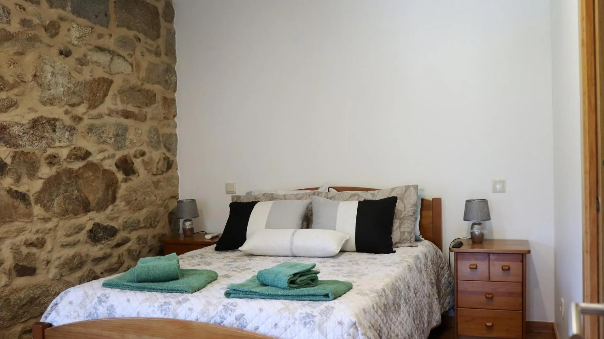 Holiday home Casa Das Eiras Paderne  Portugal